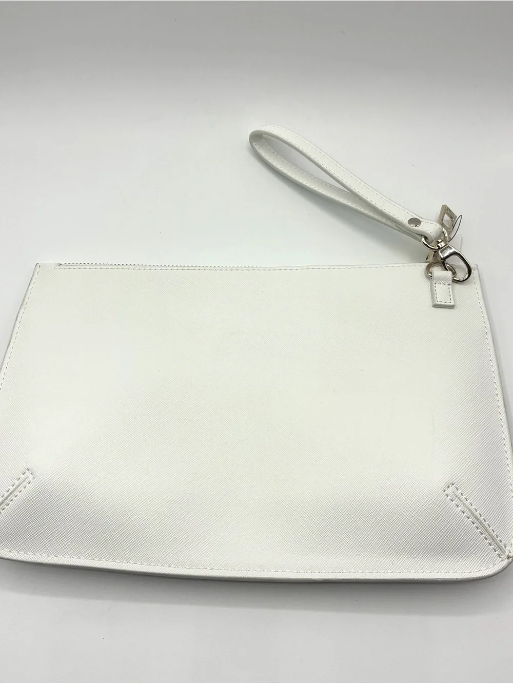 White House Black Market White Studded Hydrangea Wristlet Purse Bag - Picture 5 of 10